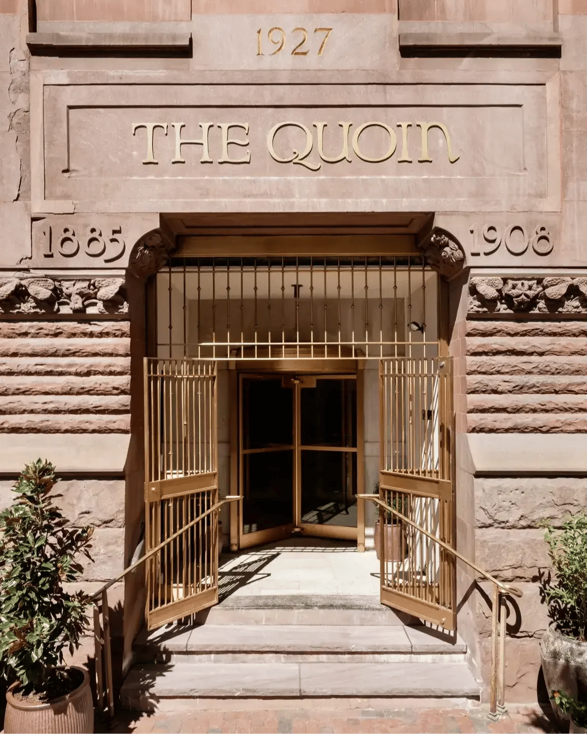 The-Quoin-T-Mag-Matthew-Williams+Olsovsky-Selects-09-05-22-10