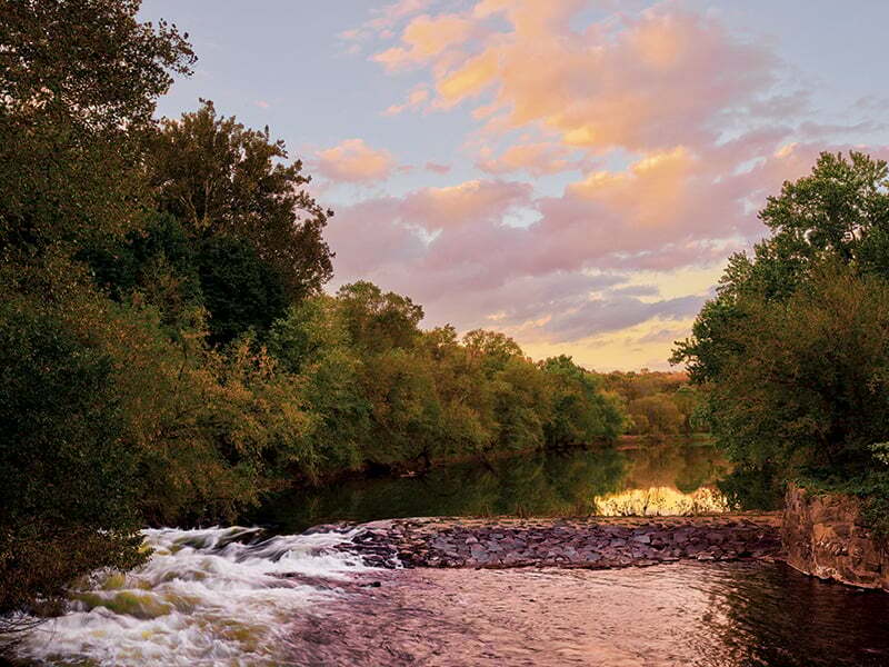 brandywine-valley-hikes-waterfall-sunset
